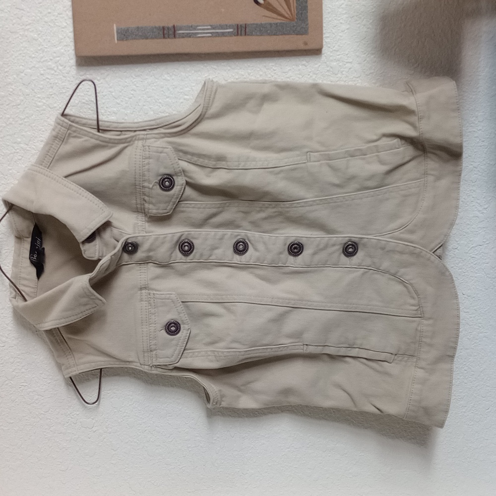 Women's vest shirt